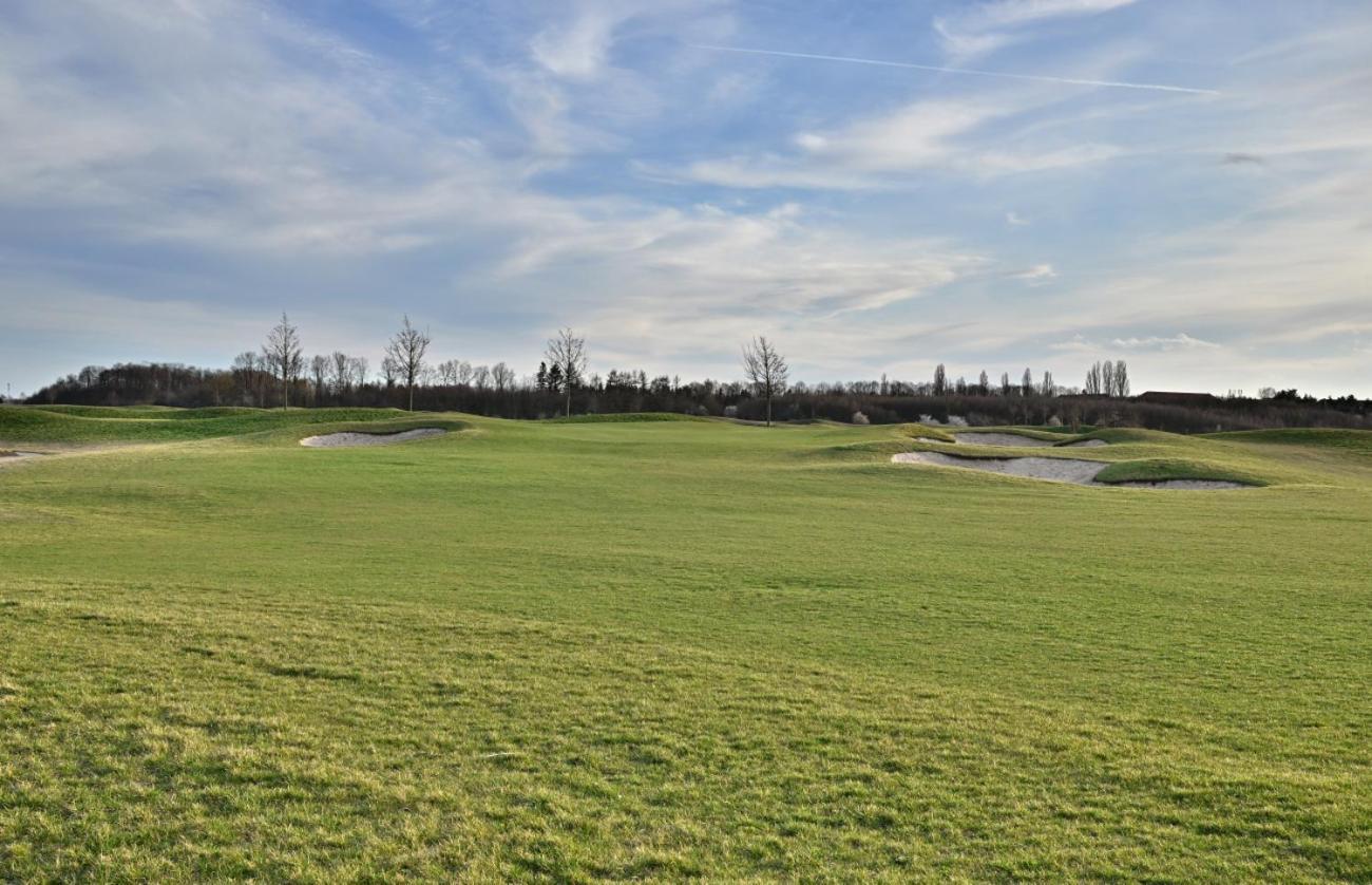 Apartments By Prague City Golf Praga Exterior foto